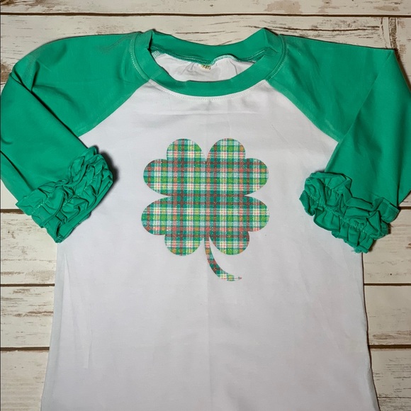NWOT St Patrick’s Day Ruffle Raglan w/Plaid Clover - Picture 6 of 7